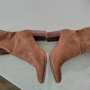 Ladies boots